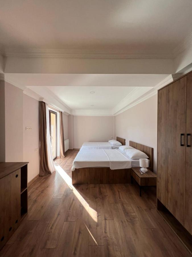 Lileo Inn Hotel メスティア エクステリア 写真