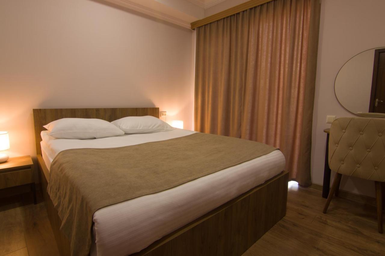 Lileo Inn Hotel メスティア エクステリア 写真